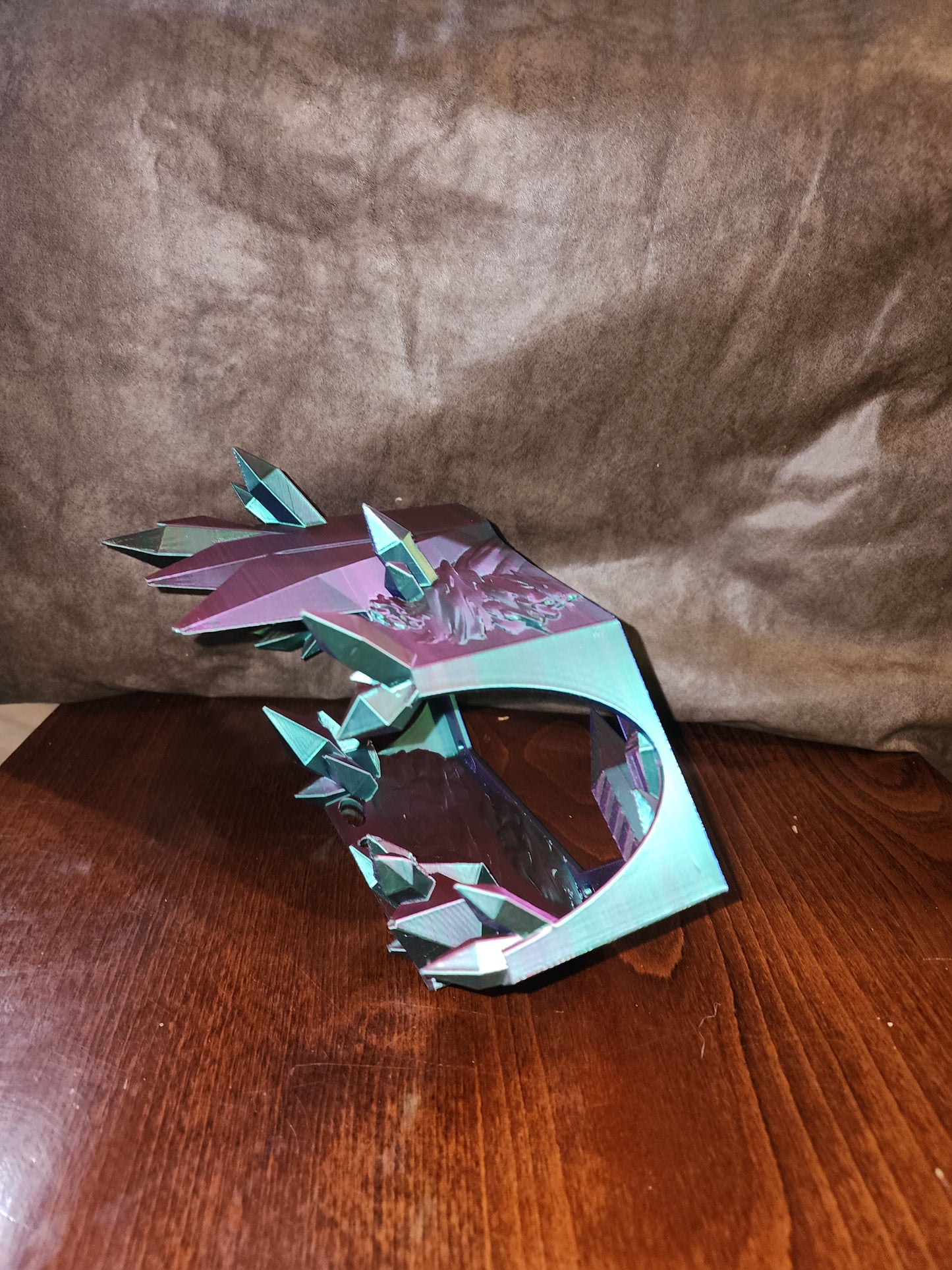 Dragon display stand